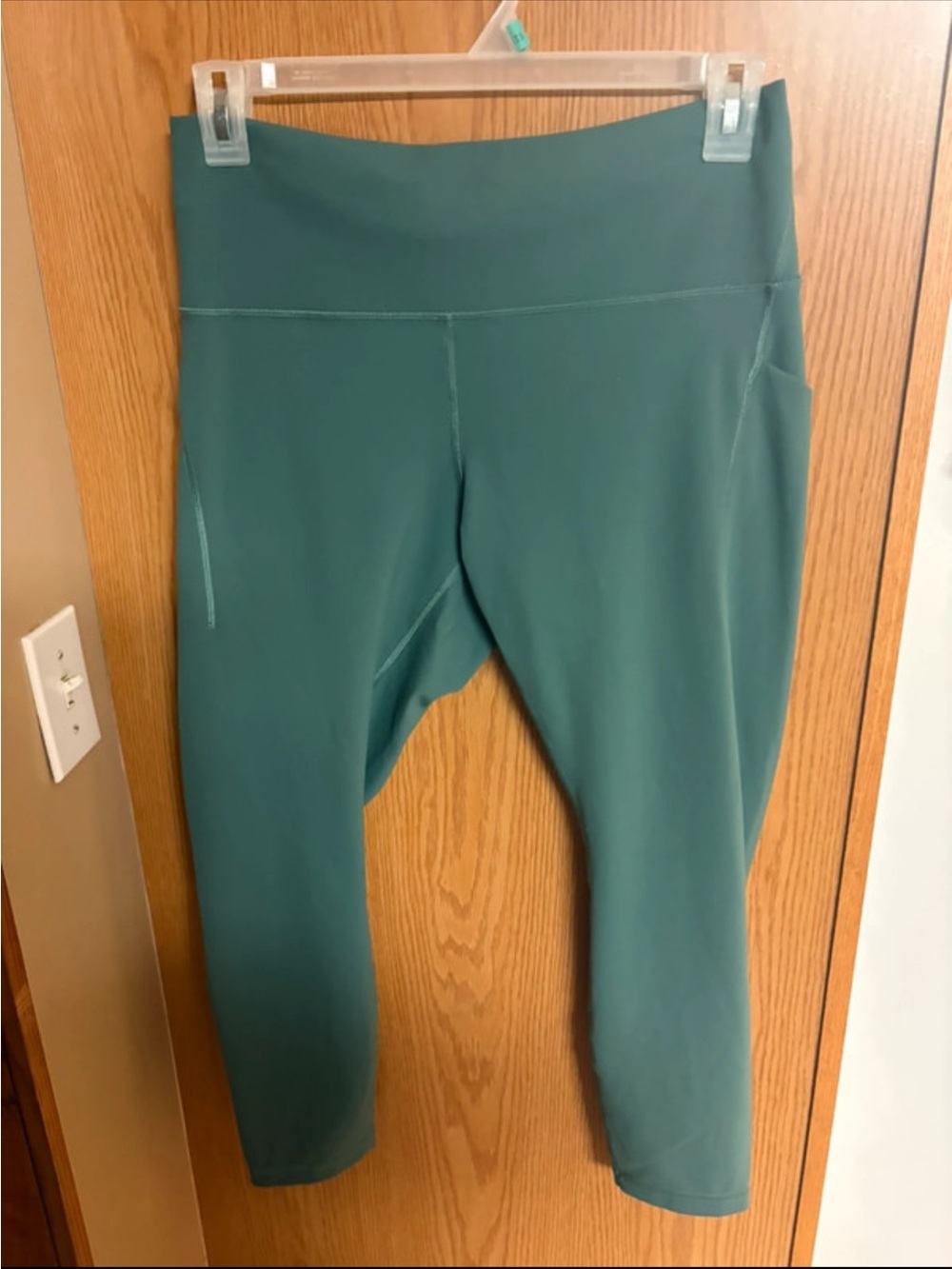 lululemon athletica Kids Teal Capri Leggings